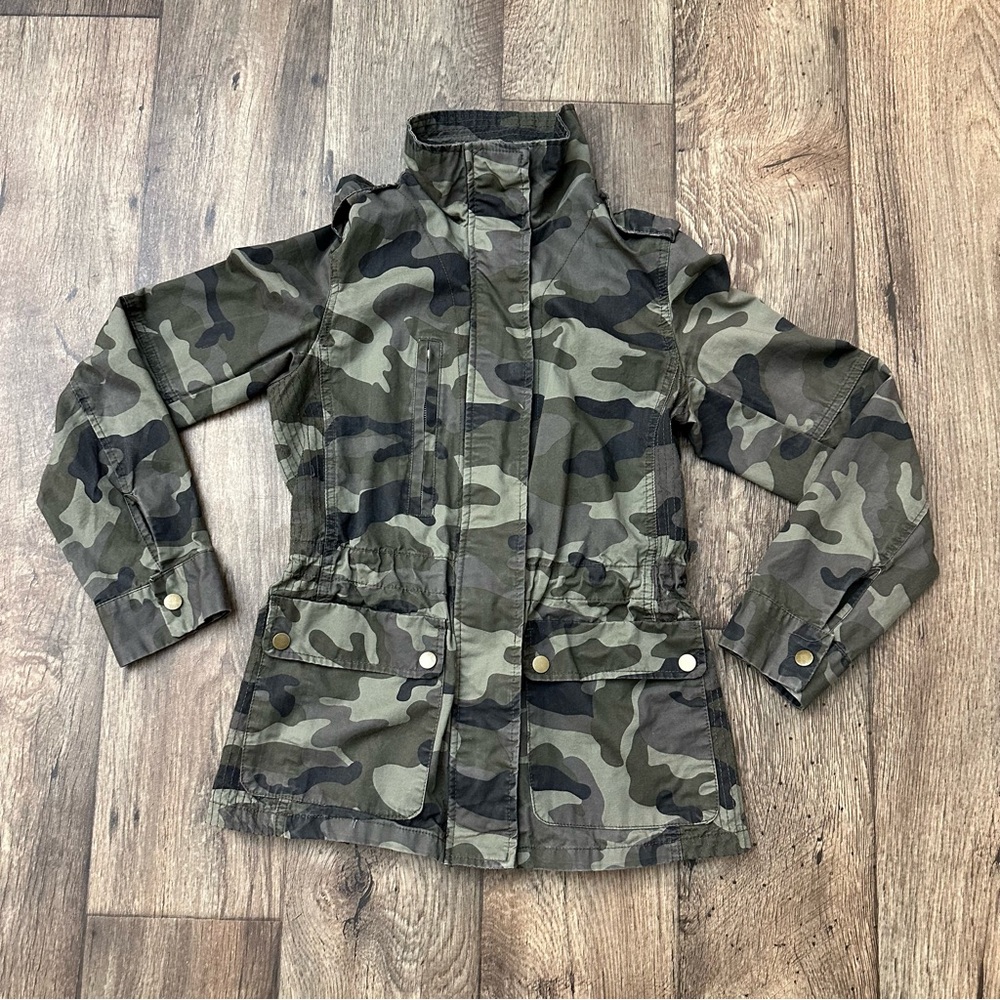 Love Tree 100% Cotton camo military green Casual Jacket Women’s size S